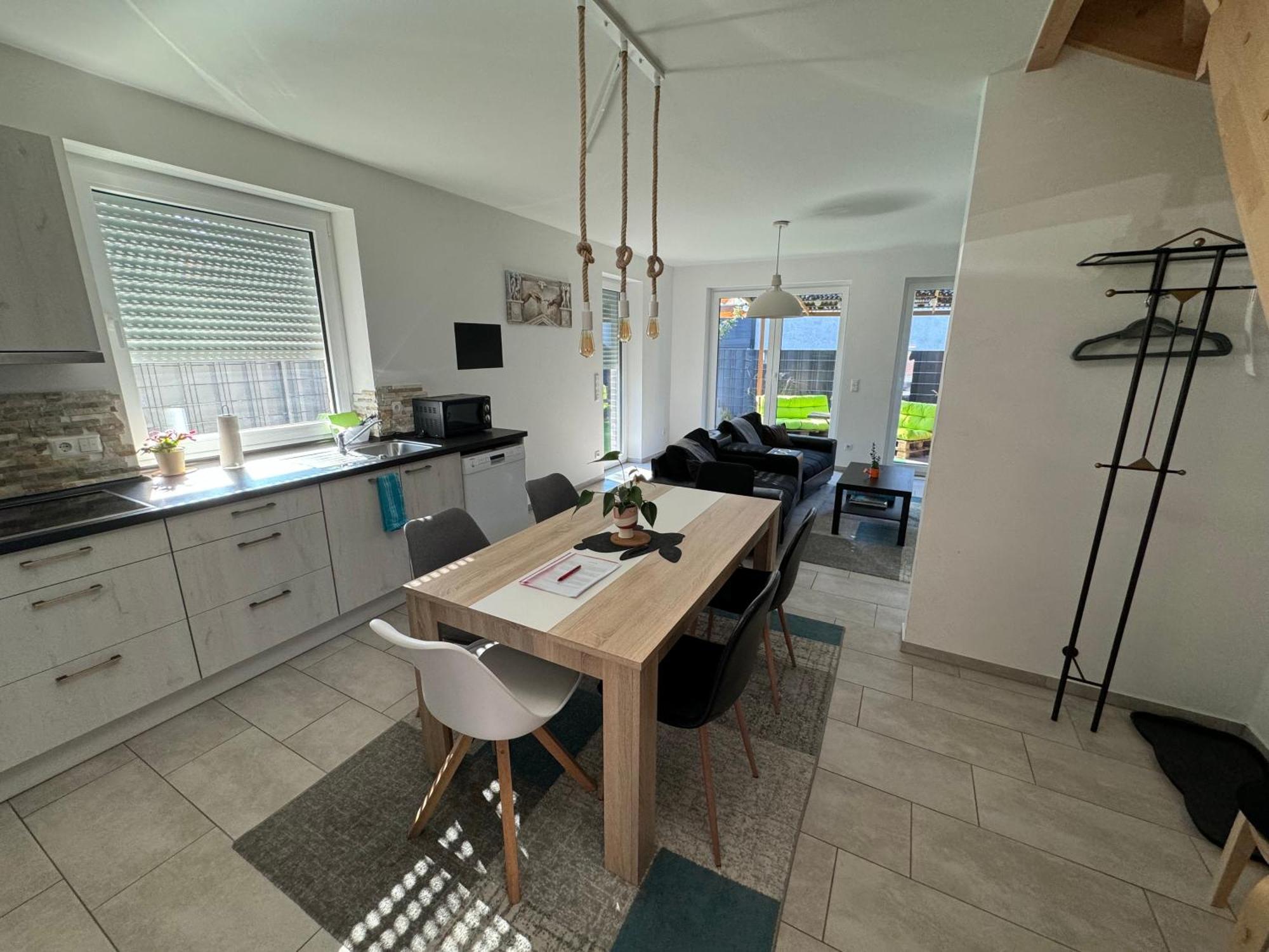 Neubau, Moderne Haushaelfte In Hamburg公寓 外观 照片